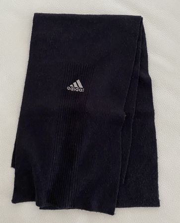 Adidas Schal