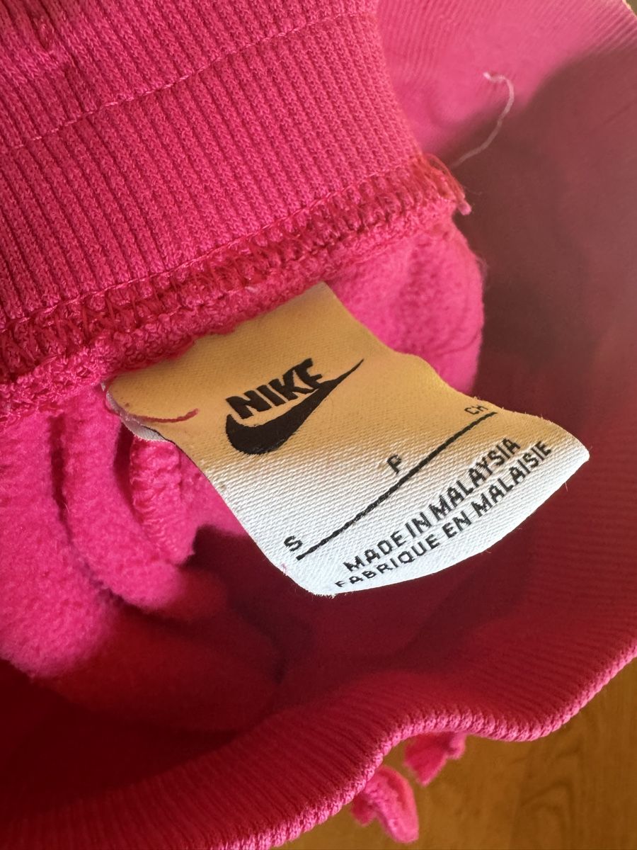 Nike Pantaloni: Pantalon training Nike – Usato da Les Giettes venduto da joelledu 2