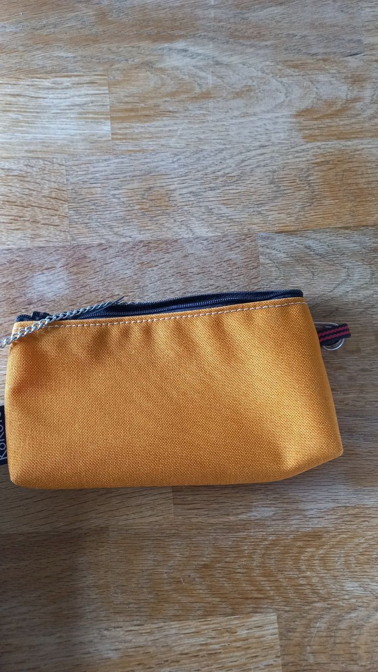 Kosmetikkoffer: Kokoté Necessaire «Nessi» – Neu (gemäss Beschreibung) aus Chur von Grischapuck