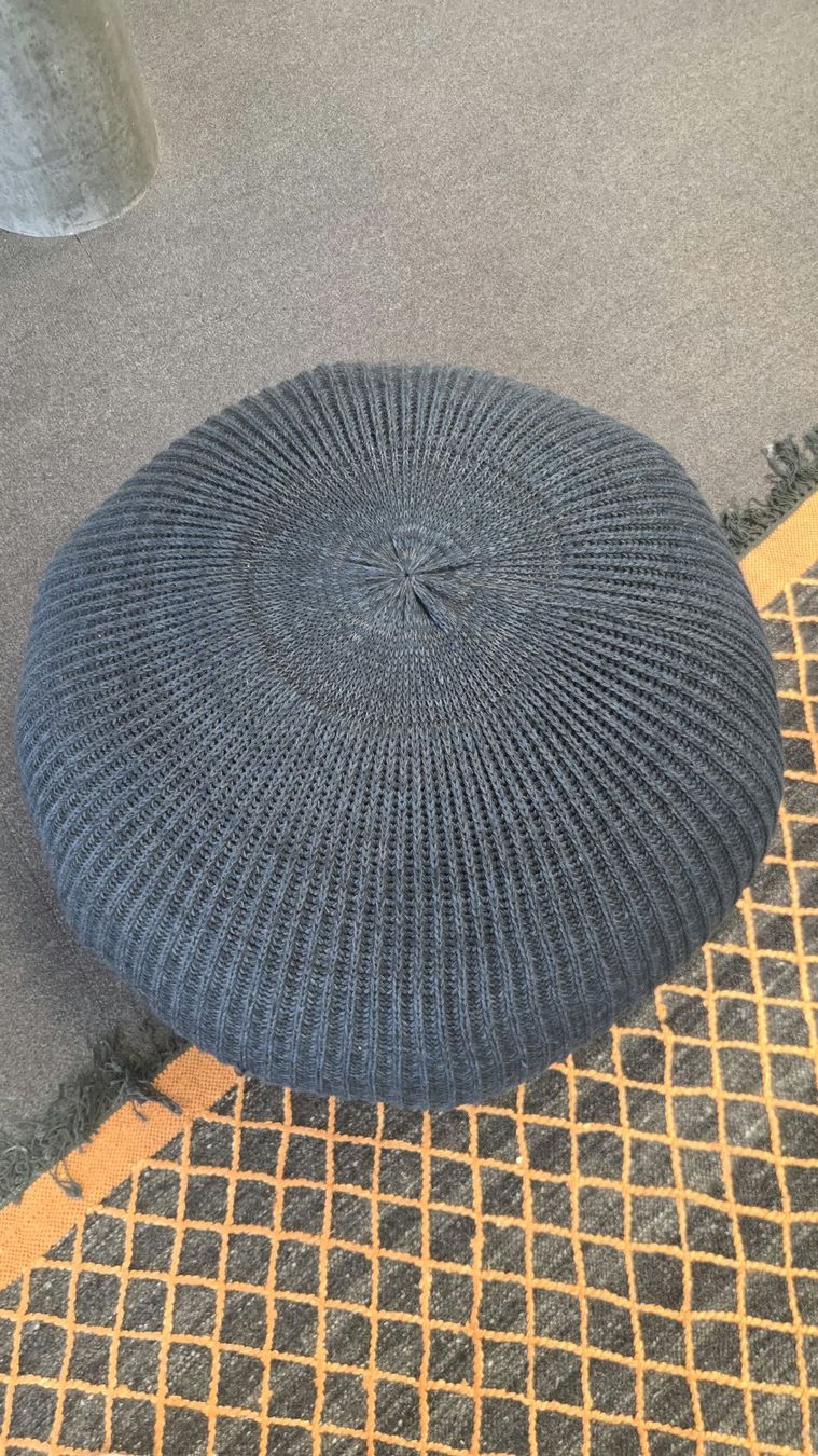 Sgabelli: IKEA Sandared Pouf, Blau, Ø 75 cm – Usato da Affoltern am Albis venduto da Zapro 1