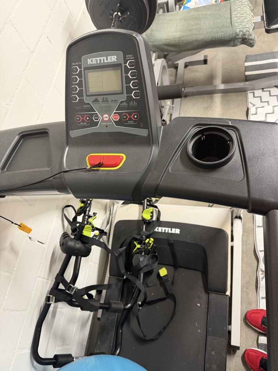 Kettler Vélos d'appartement: Kettler Laufband gebraucht – D'occasion à Widen par Widen12345
