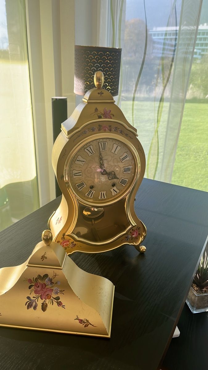 Eluxa Orologi da terra & Orologi da parete: Eluxa Pendeluhr mit Wandhalterung – Usato da Interlaken venduto da s.weg94