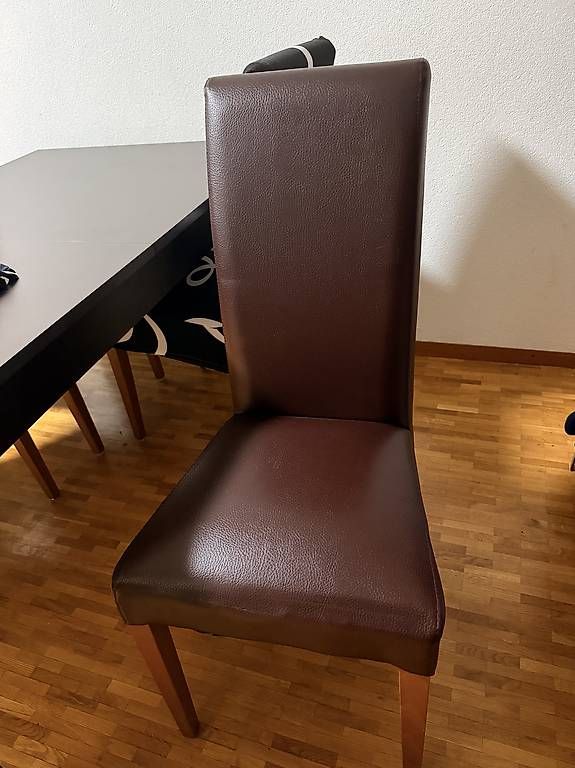 Conforama Set di tavolo e panche: Table avec 4 chaises – Usato da Clarens venduto da Poulette81 1