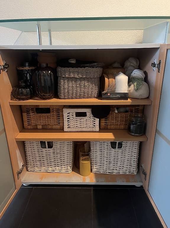 Credenze: Sideboard 3-Teilig, sehr gut gebraucht – Usato da Trimmis venduto da Matdor 2