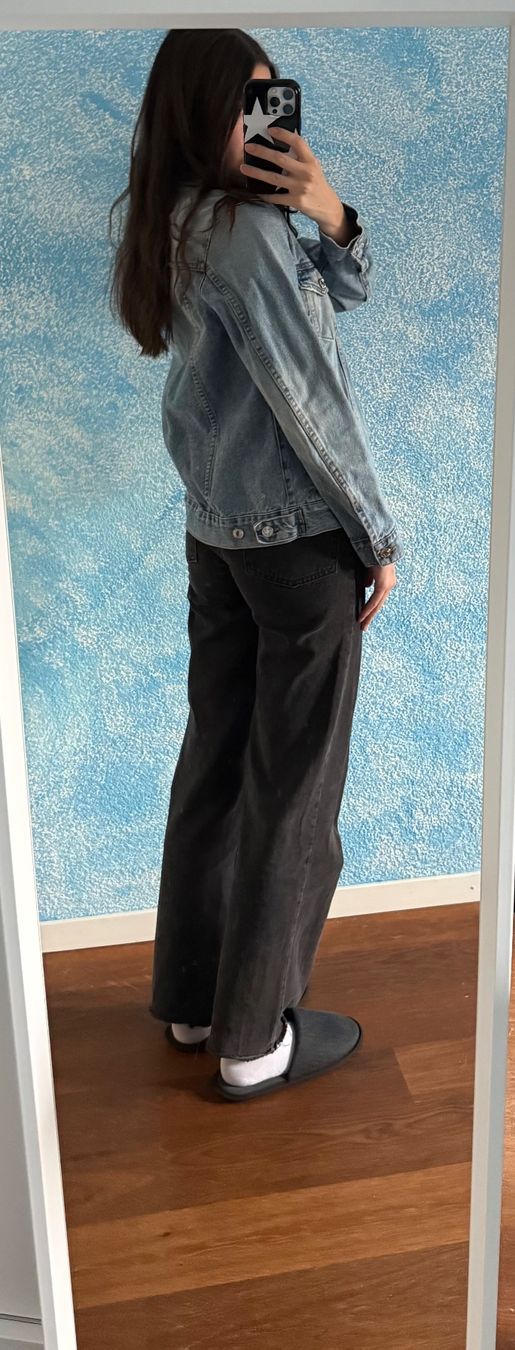 H&M Giacche: Jeansjacke hellblau Grösse 34 H&M – Usato da Altendorf venduto da Ga04 1