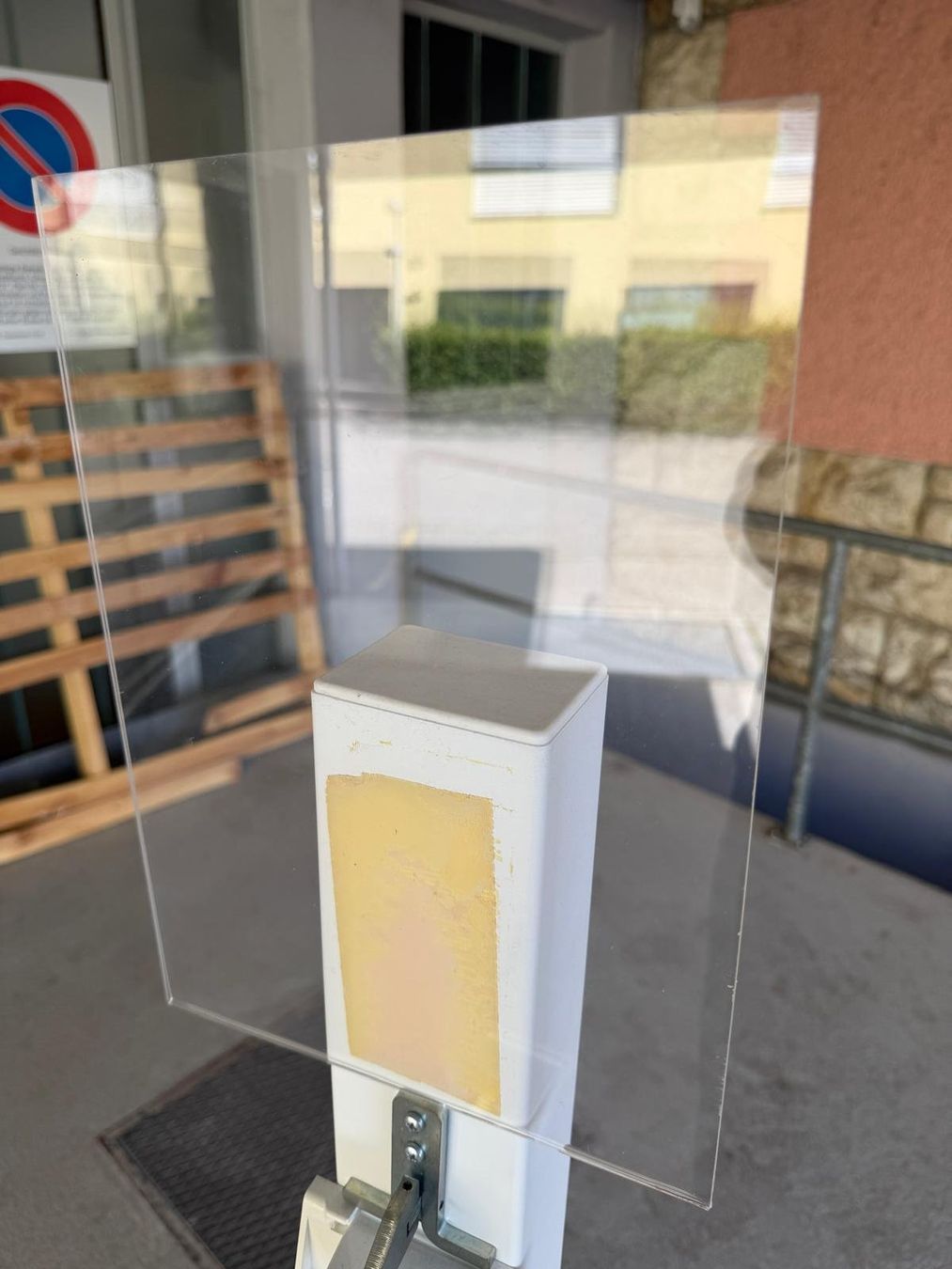 Reinigung & Hygiene: Dispenser Händedesinfektion – Gebraucht aus Niederhasli von MT660 3
