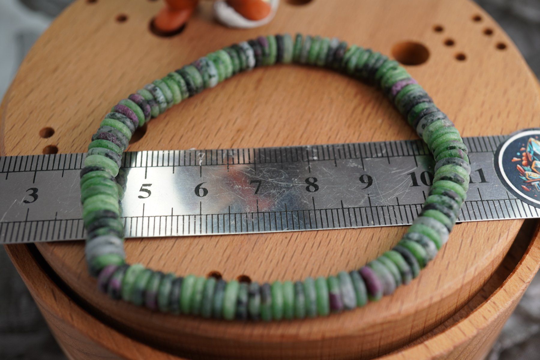 Minerali & Pietre curative: Rubin  Zoisit  Donuts   Armband  Ab 1.- – Nuovo e nell'imballaggio originale da Eschenbach SG venduto da topstone