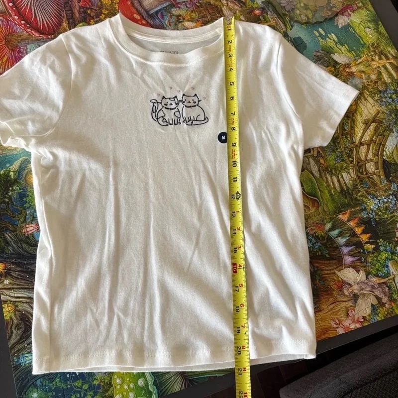 Hollister T-shirt: Hollister cat graphic baby tee – Nuovo (secondo la descrizione) da Genève venduto da toandfrom 3