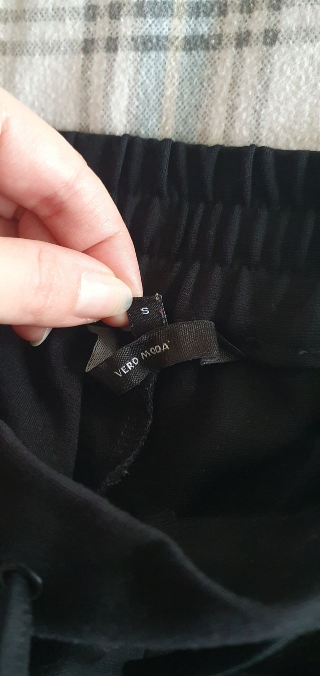 Pantaloni: 3x Jogginghose Damen - Gr. S – Usato da Bern venduto da fede736 6