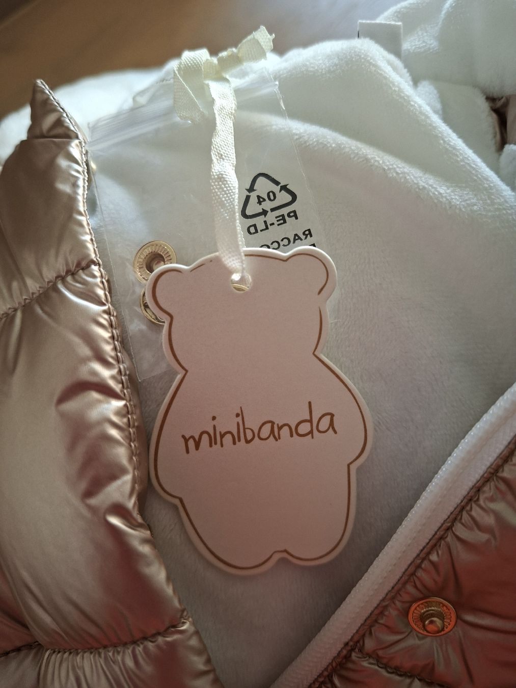 Giacche & Cappotti: Mädchenjacke gold Minibanda – Nuovo e nell'imballaggio originale da Zollikofen venduto da Holidaymaker 1