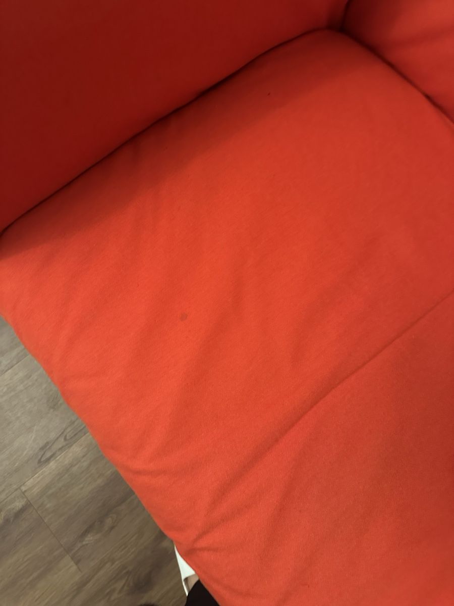 Sofas: Rotes Sofa  – D'occasion à Kilchberg par Kim_alicia 4