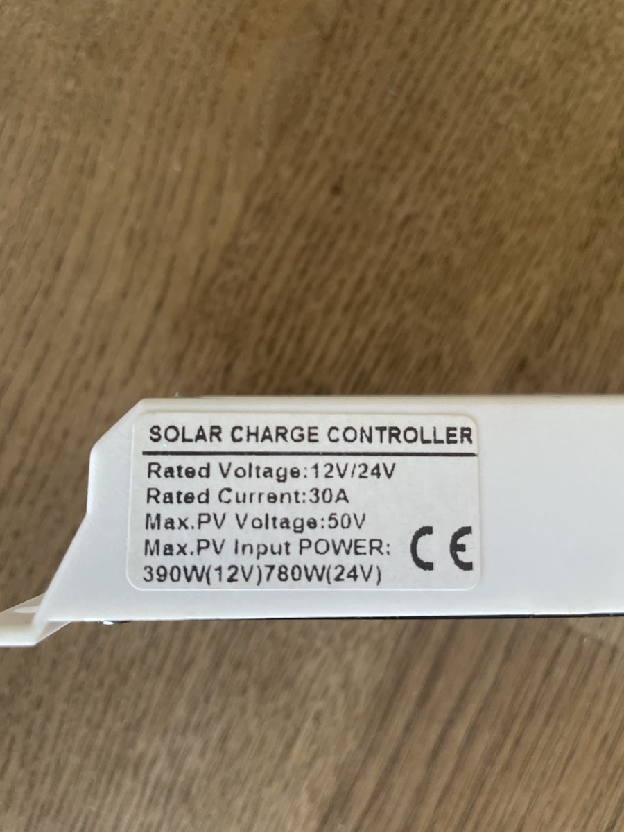 Caricatori & Batterie: Solar Charge Controller mit USB - PWM – Nuovo (secondo la descrizione) da Steinhausen venduto da rod_g2cz 1