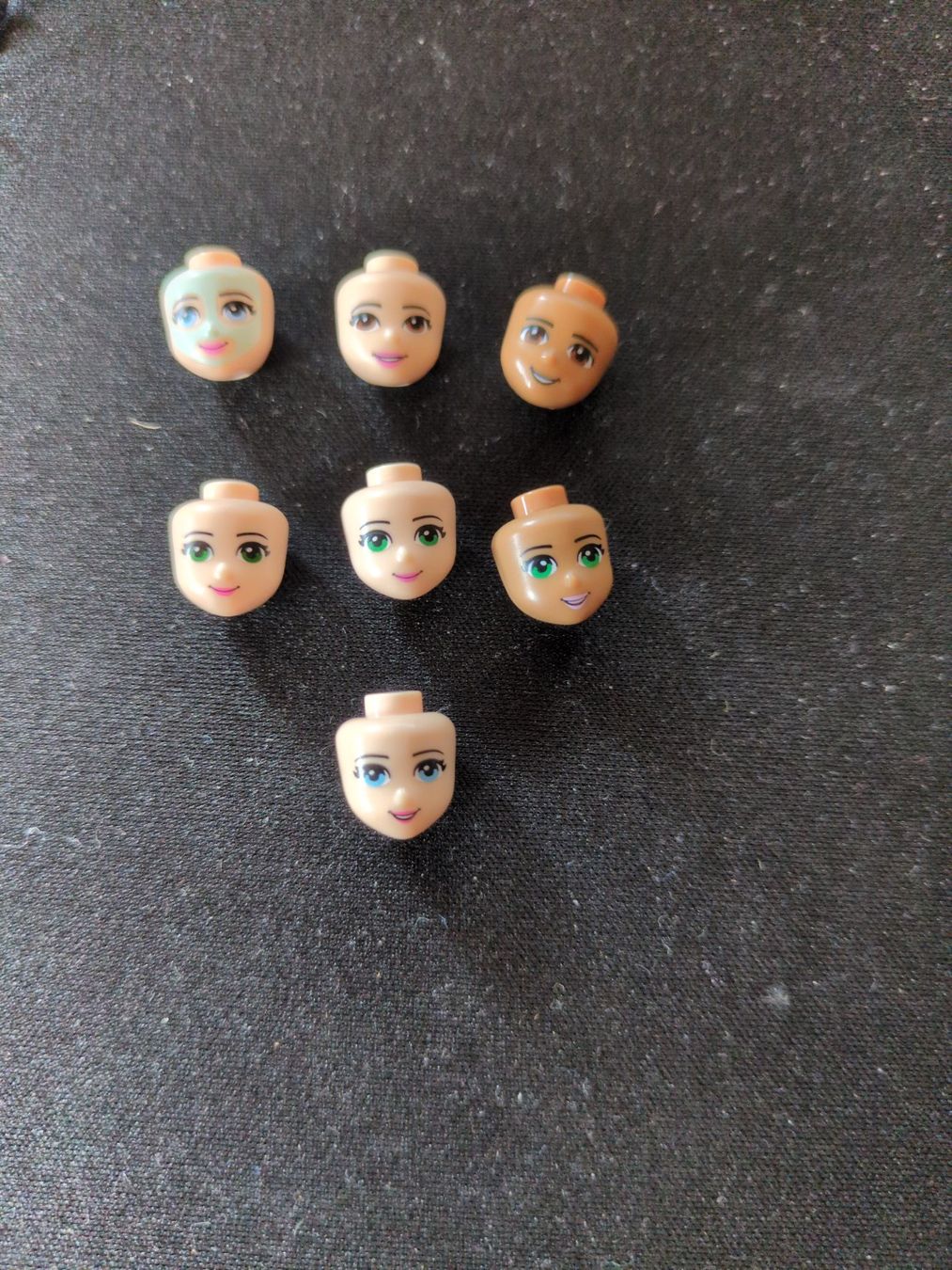 Lego Giocattoli: Lego Friends Köpfe 7 Stück – Usato da Fankhaus (Trub) venduto da sun_7677