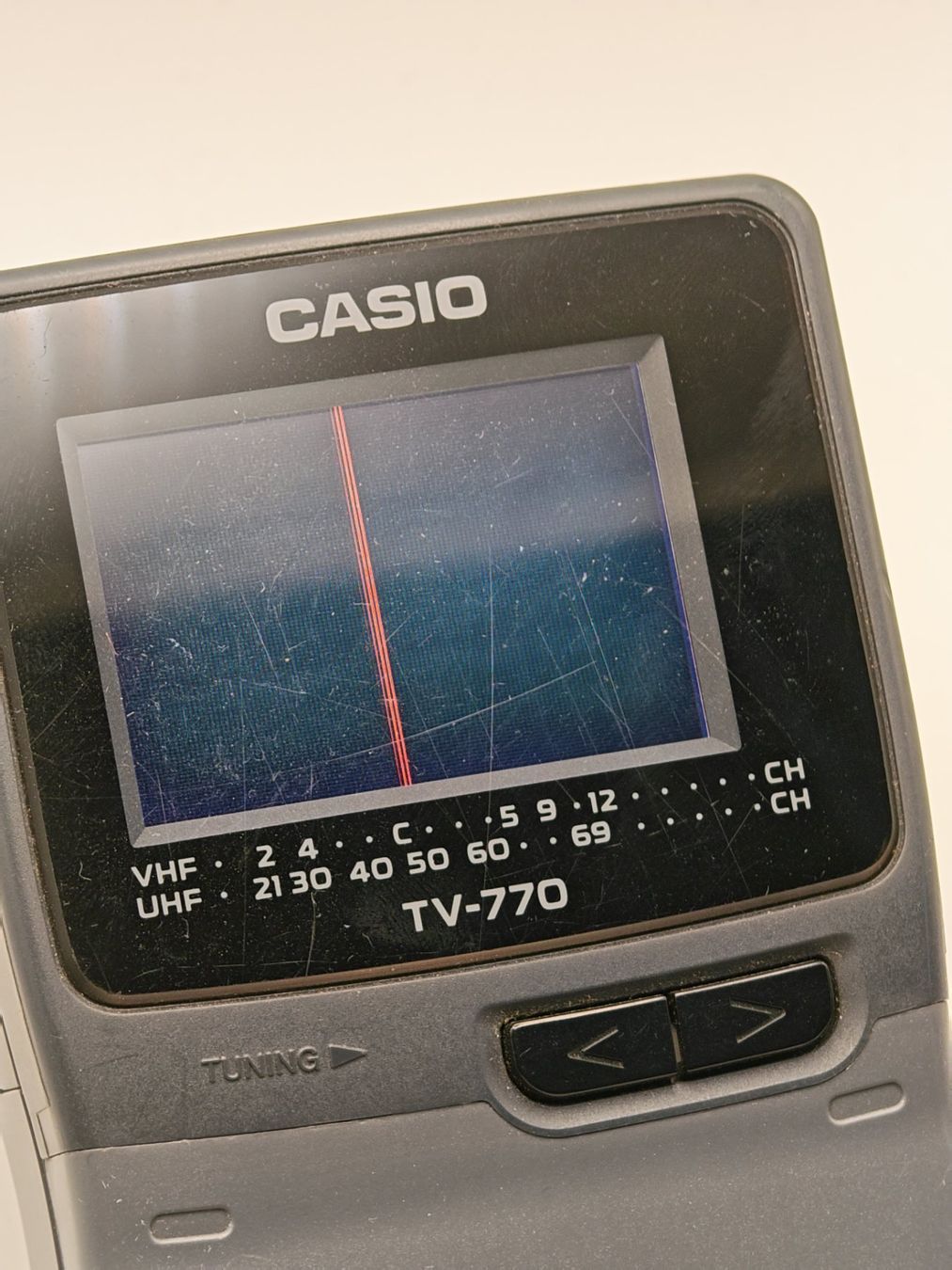 Televisori: Taschenfernseher Casio TV-770 – Usato da Thun venduto da Kankii 2