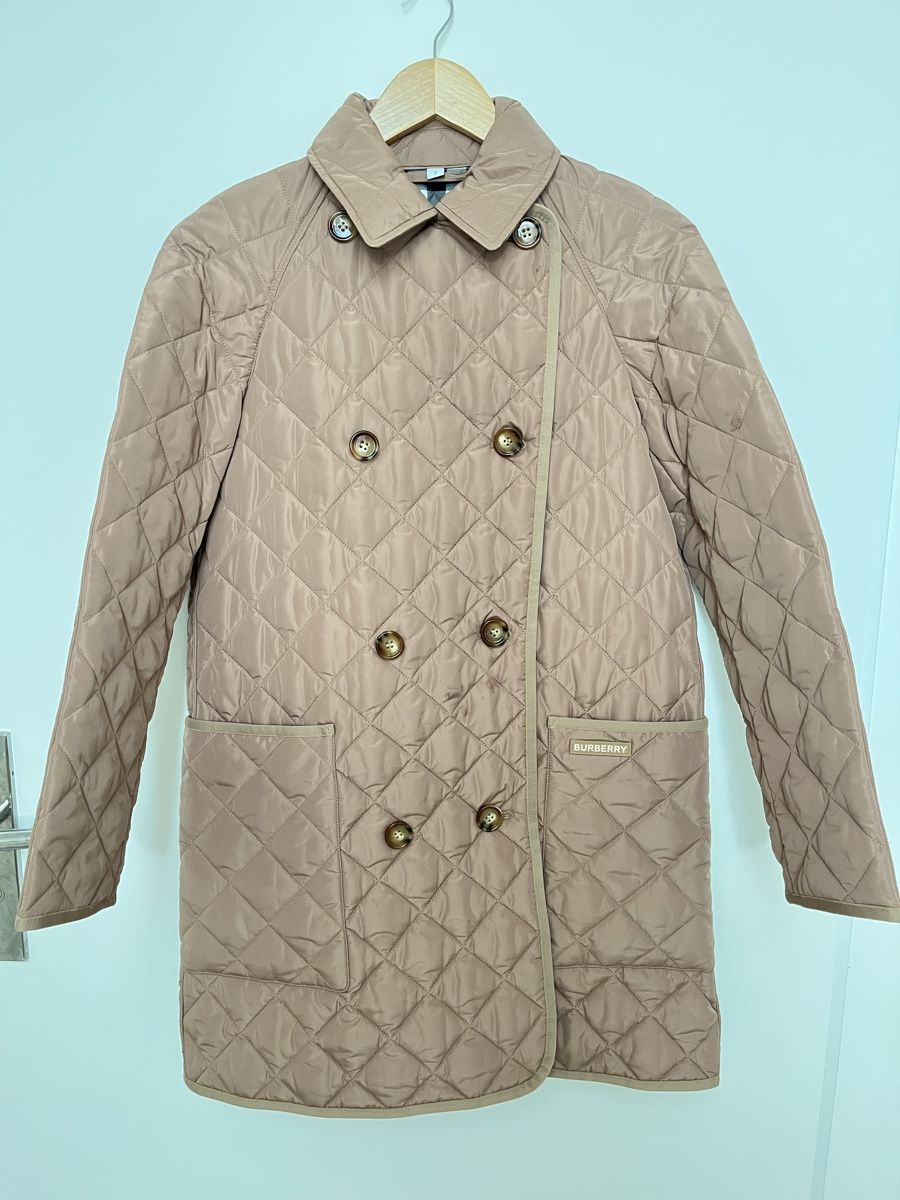 Burberry Mäntel: Burberry Quilted Double-Breasted Cotton Jacket Camel Tan – Neu (gemäss Beschreibung) aus Horgen von Lumina_birkin 1
