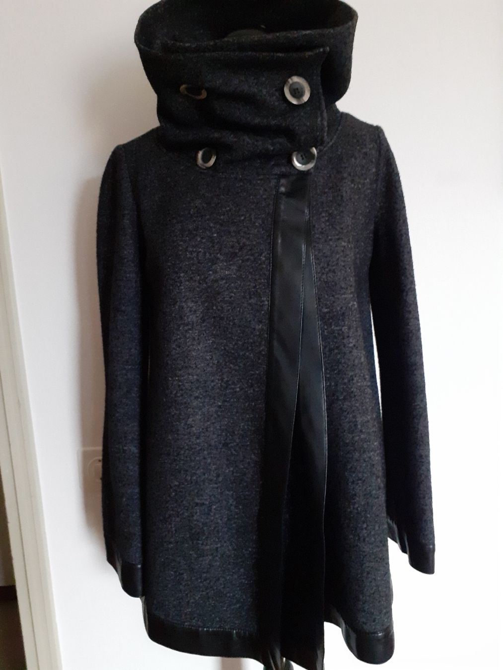 Max Mara Jacken: Giacca SPORTMAX (Max Mara) – Neu (gemäss Beschreibung) aus Morbio Inferiore von vin_fdj2