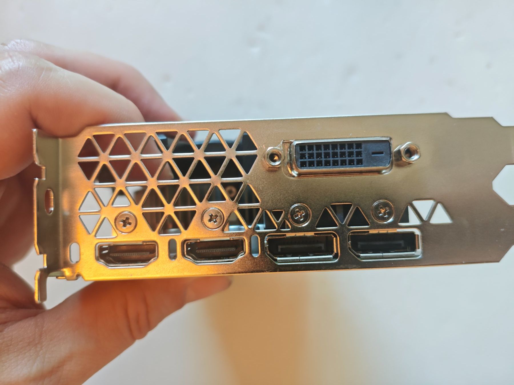 Nvidia Schede grafiche: ASUS GeForce GTX 1060 3GB – Usato da Dübendorf venduto da tho_v2cs 3