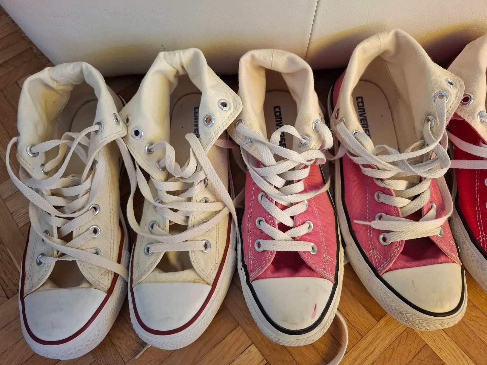 Converse Herrenschuhe: Lot de 5 x Converse taille 7 / 40 *** TOP *** – Gebraucht aus Moutier von Carambaaa 5
