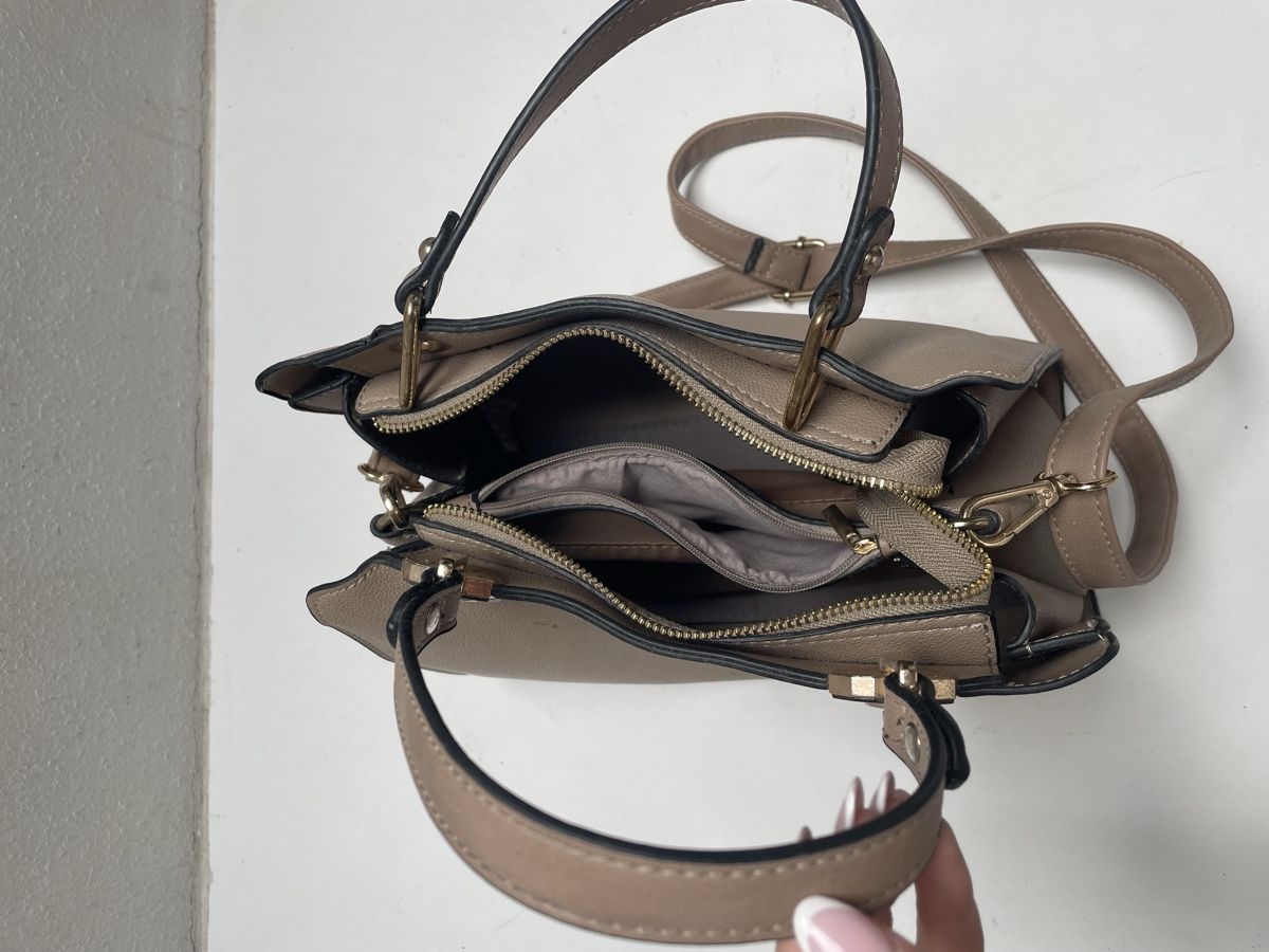 Borse da donna: Handtasche beige  – Usato da Zollikon venduto da laes_2th 1