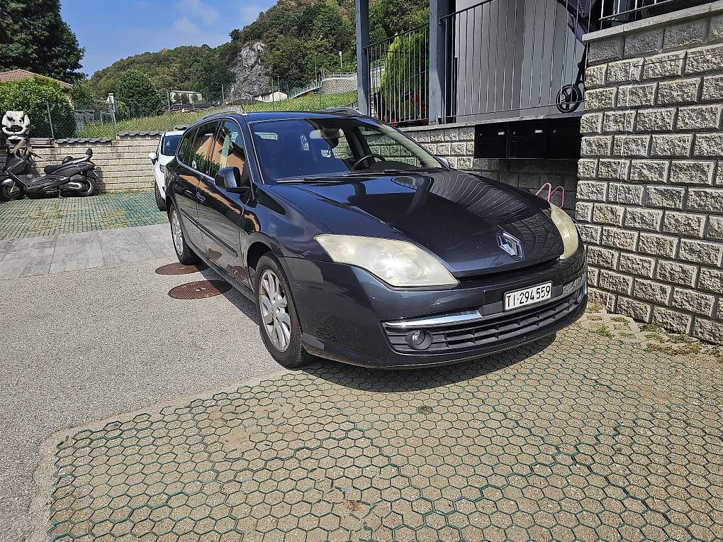 Autos: Renault laguna 2.0 i collaudata  – Gebraucht aus Bironico von Maurizzio