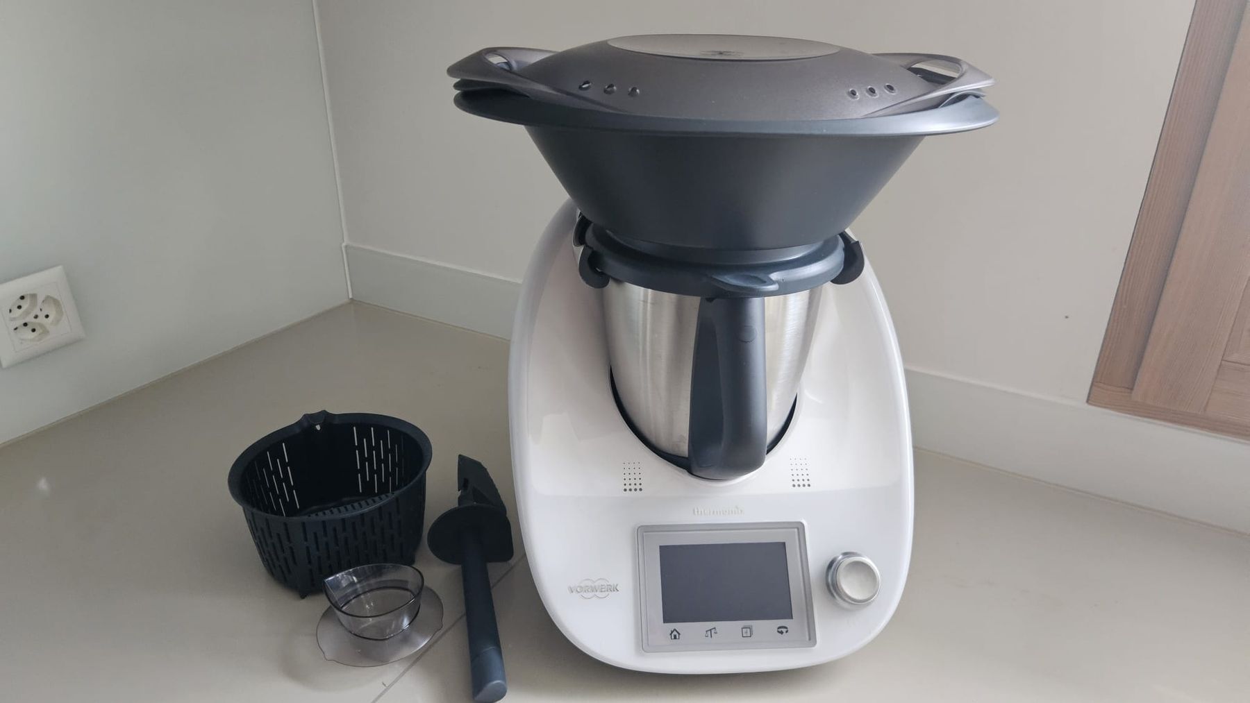 Thermomix Elettrodomestici da cucina: Thermomix TM5 – Usato da Widnau venduto da ronya10 1