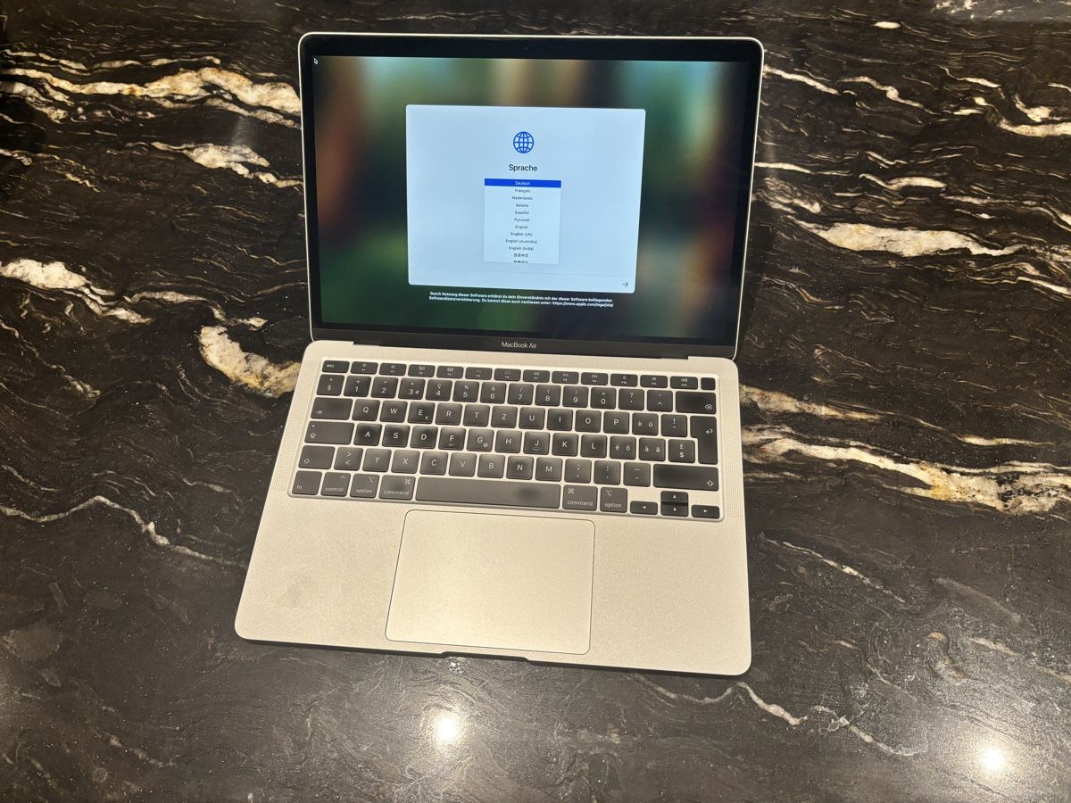 Apple Notebook: MacBook Air, 2020, 250GB – Usato da Zullwil venduto da Lu_Ru_23