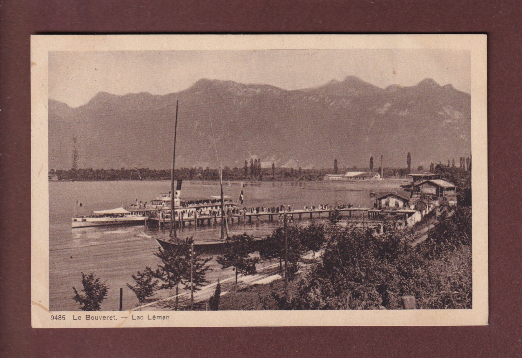 Cartoline postali: LE BOUVERET - Bateau CGN - 1921 // pli // – Usato da Pully venduto da nicecards