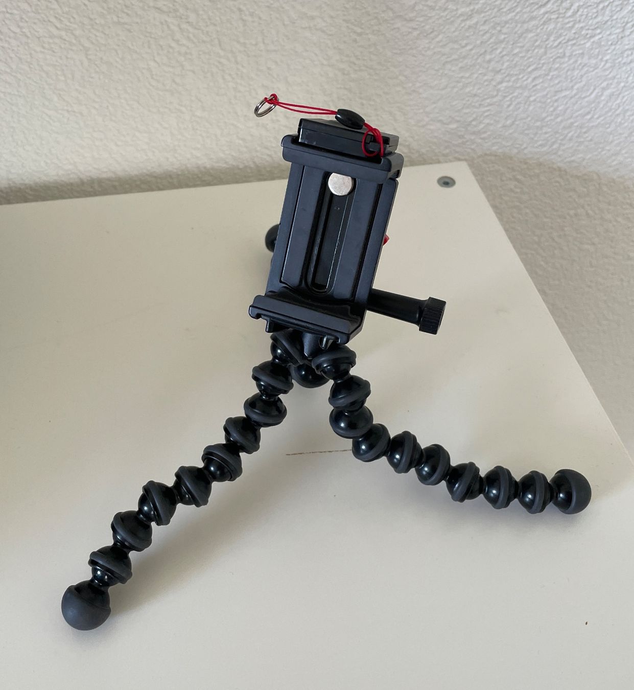 Joby Treppiedi & Teste: Flexibles Gorilla Mini - Stativ von Joby – Usato da Gümligen venduto da soleil149 1