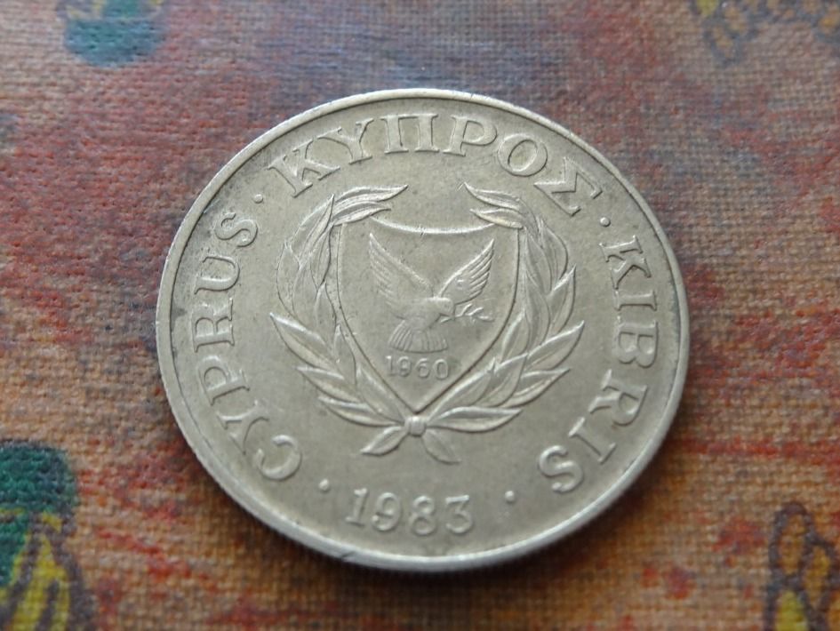 Alle Münzen: CHYPRE  10  Cents  1983 – Gebraucht aus Romanel-sur-Lausanne von Swift13