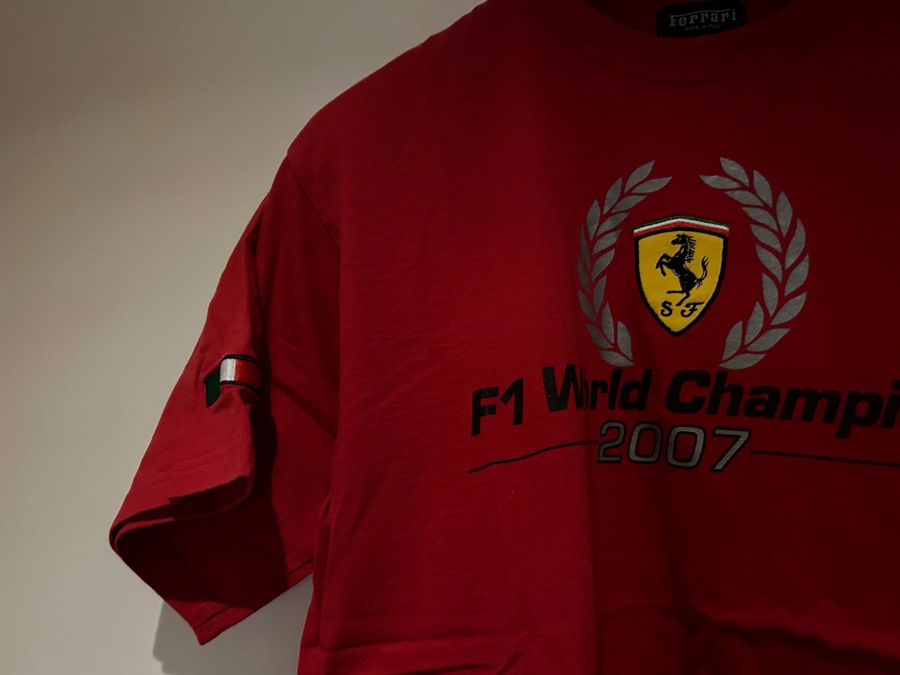 Ferrari T-shirt: T-Shirt Ferrari  F1 – Usato da Zumikon venduto da Uranus88 1