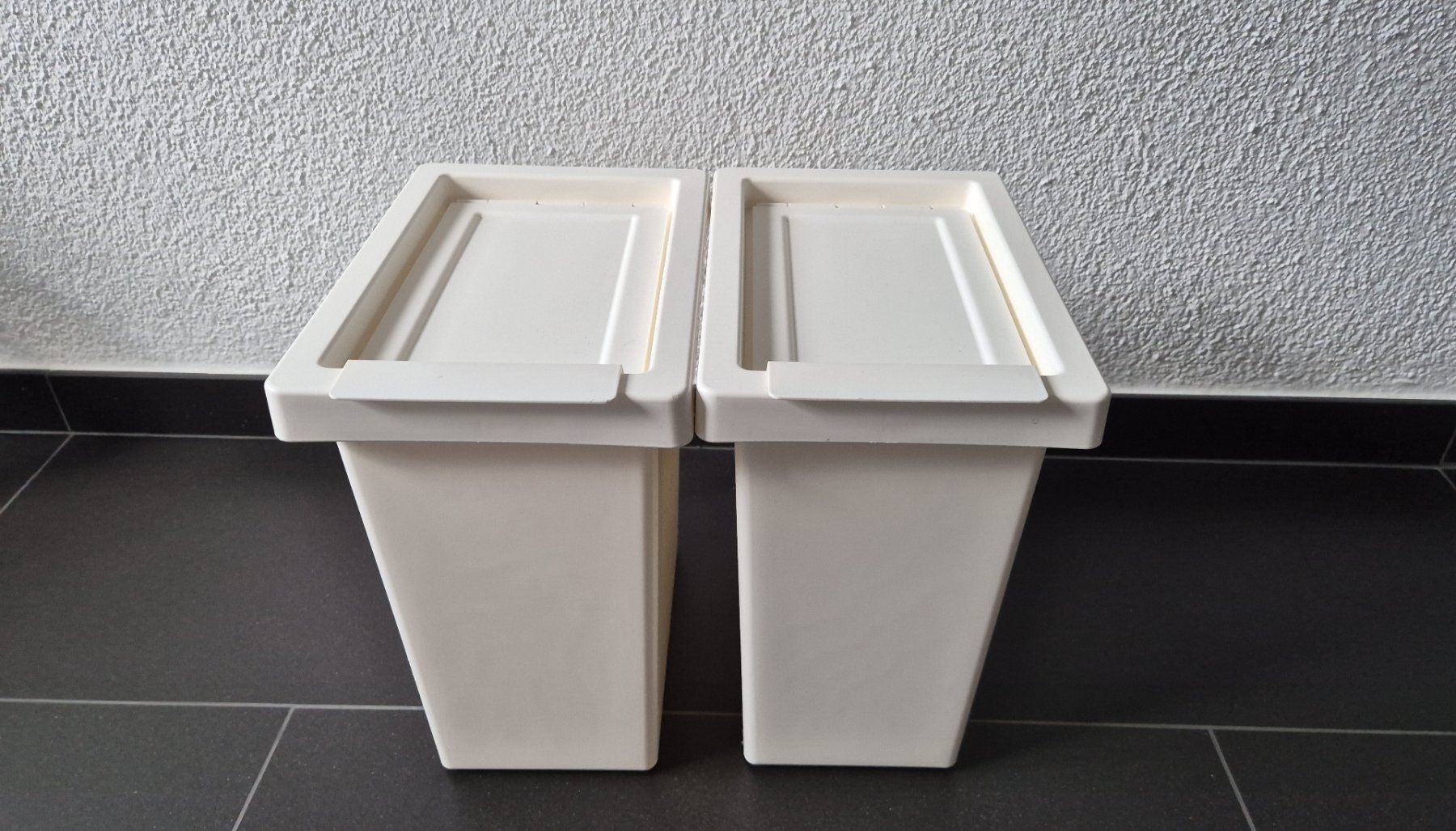 Ikea Contenitori & Simili: Ikea Filur Sortierbehälter mit Deckel 2 Stück – Usato da Buchs SG venduto da liz_8qvn