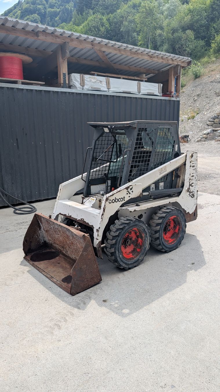 Bobcat Chargeur de ferme: Bobcat 553 BJ 1996 – D'occasion à Valens par oly006 1