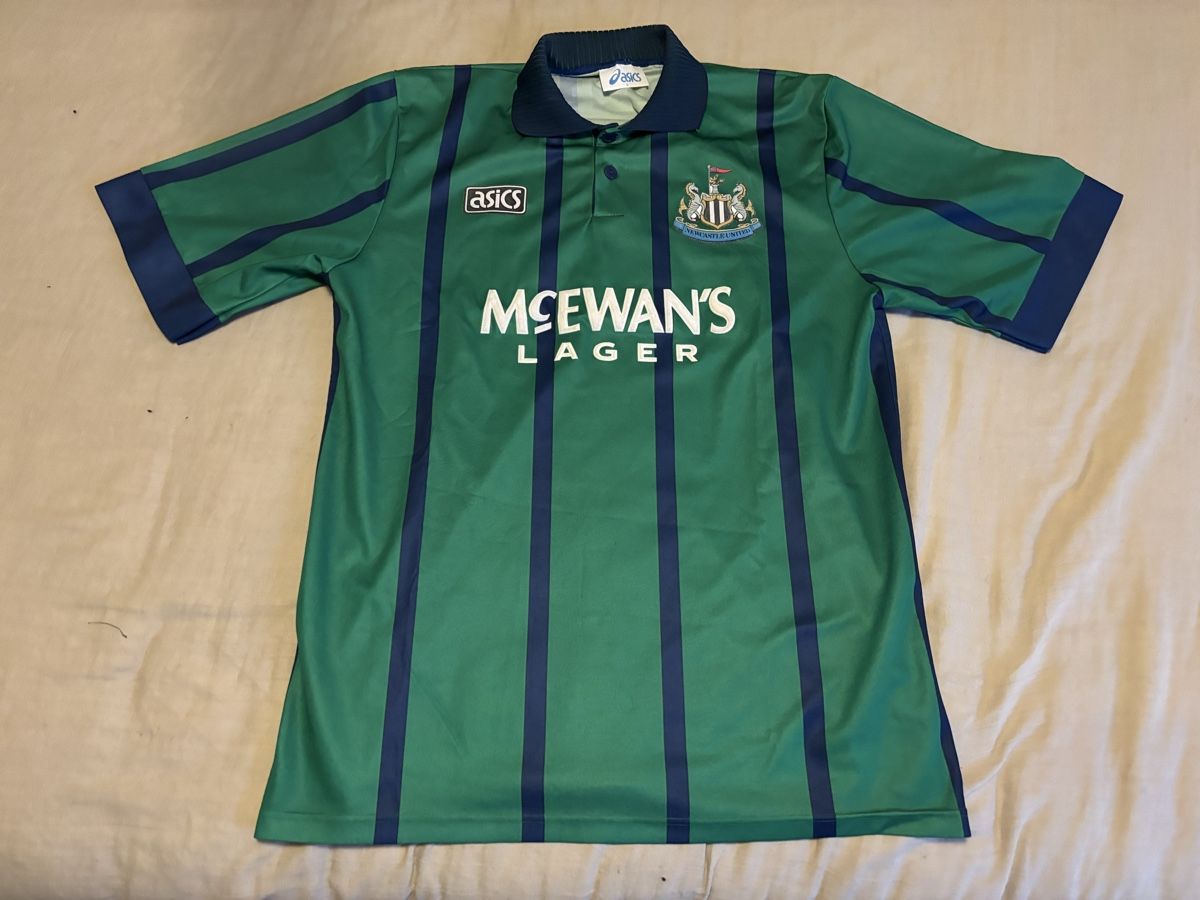 Maillots de corps & Pantalons: Newcastle n7 maillot  – D'occasion à Le Grand-Saconnex par focamix