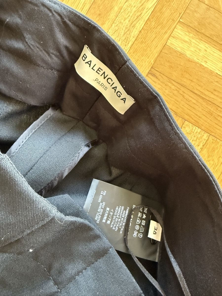 Balenciaga Pantaloni: Balenciaga suit pants size 38 – Nuovo (secondo la descrizione) da st prex venduto da magdalenaonline 2