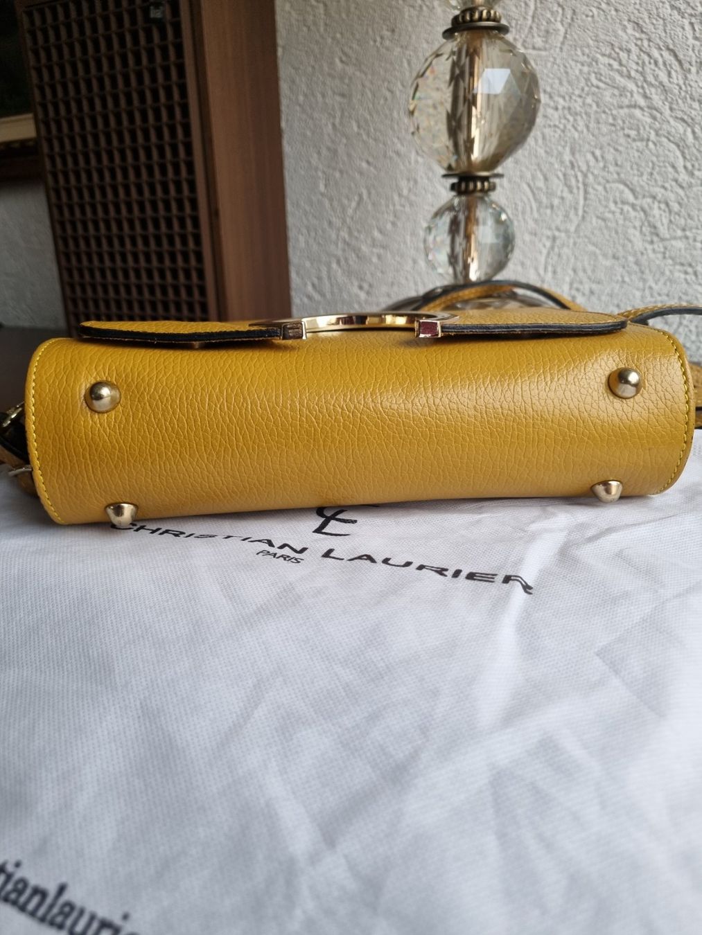 Borse da donna: Christian Laurier Paris Tasche – Usato da Meilen venduto da Zen25 4