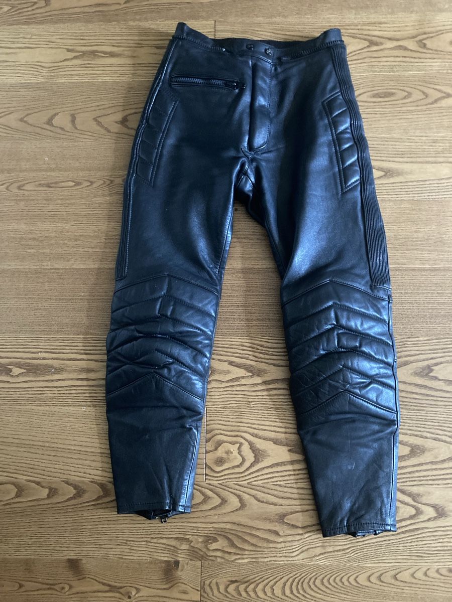 Harley-Davidson Completi & Tailleur: Harley Lederkombi 2-teilig Gr. 36/38 – Usato da Biel/Bienne venduto da Jenny-Lea 3