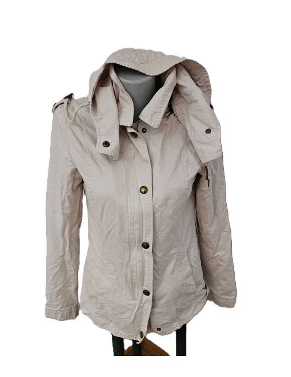 Esprit Cappotti: Sommer Mantel ESPRIT Casual Gr. 34 – Usato da Füllinsdorf venduto da Sunnebliemli7 1