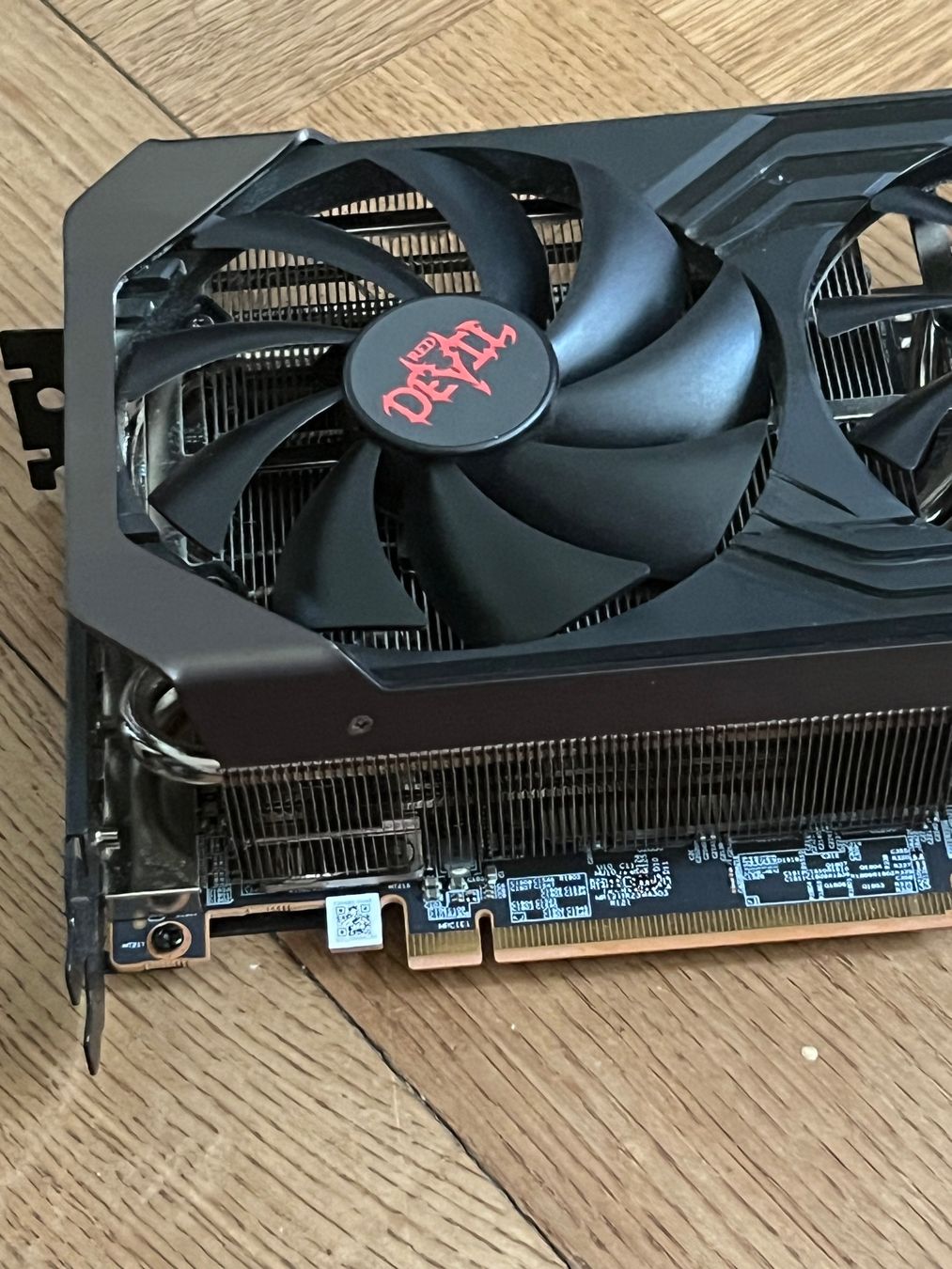 Amd Schede grafiche: PowerColor Red Devil Radeon RX 6900 XT Ultimate, 16 GB VRAM – Usato da Bern venduto da dominique124 2