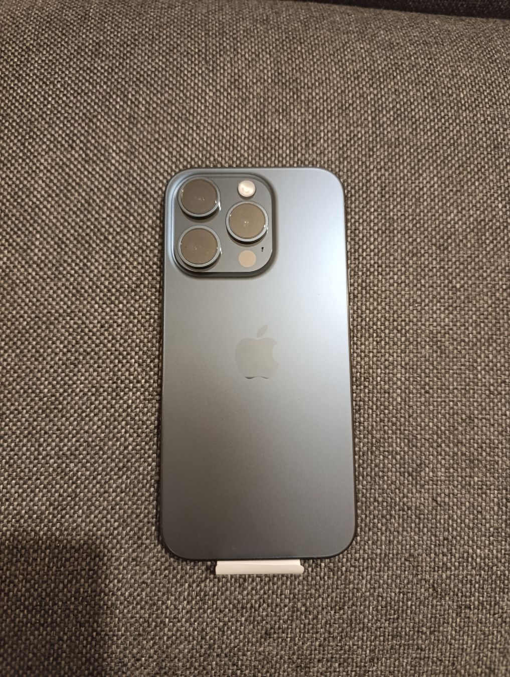Apple Telefoni cellulari / Smartphones: iphone 15 Pro 128 Neu – Nuovo (secondo la descrizione) da Aarburg venduto da kor_zmw5