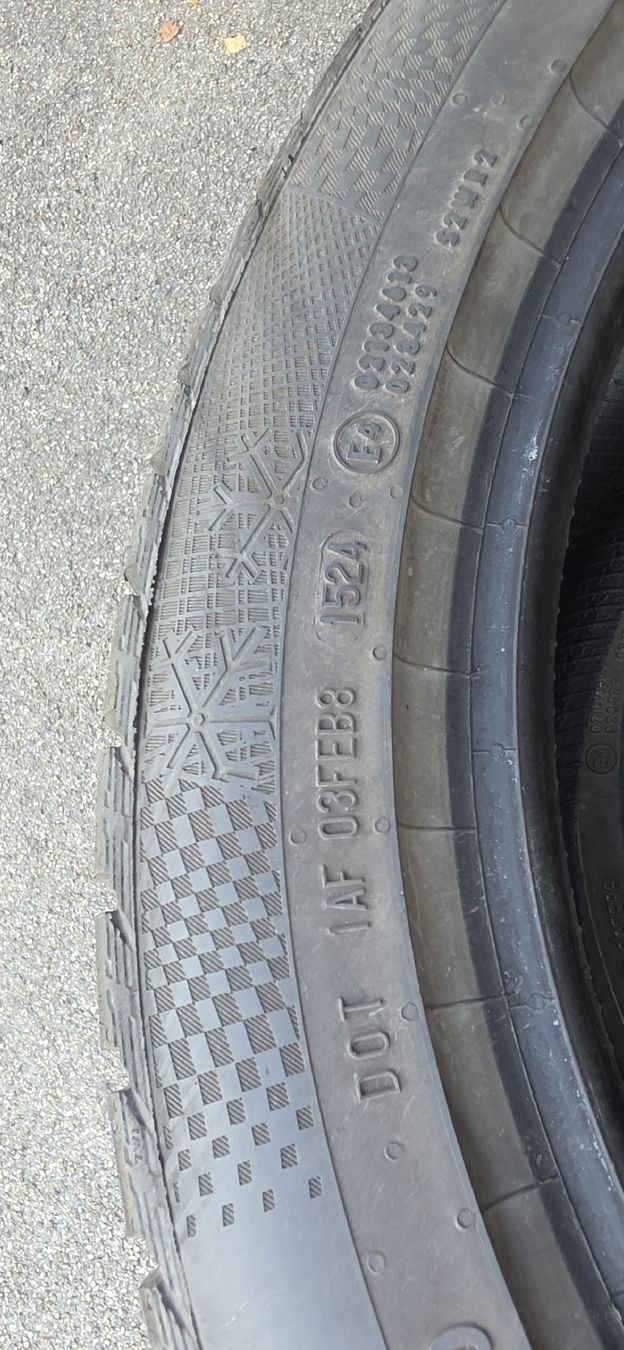 Continental Pneumatici & Ruote complete: Winterpneu 235/45/R18 M+S – Usato da herzogenbuchsee venduto da jamma01 5