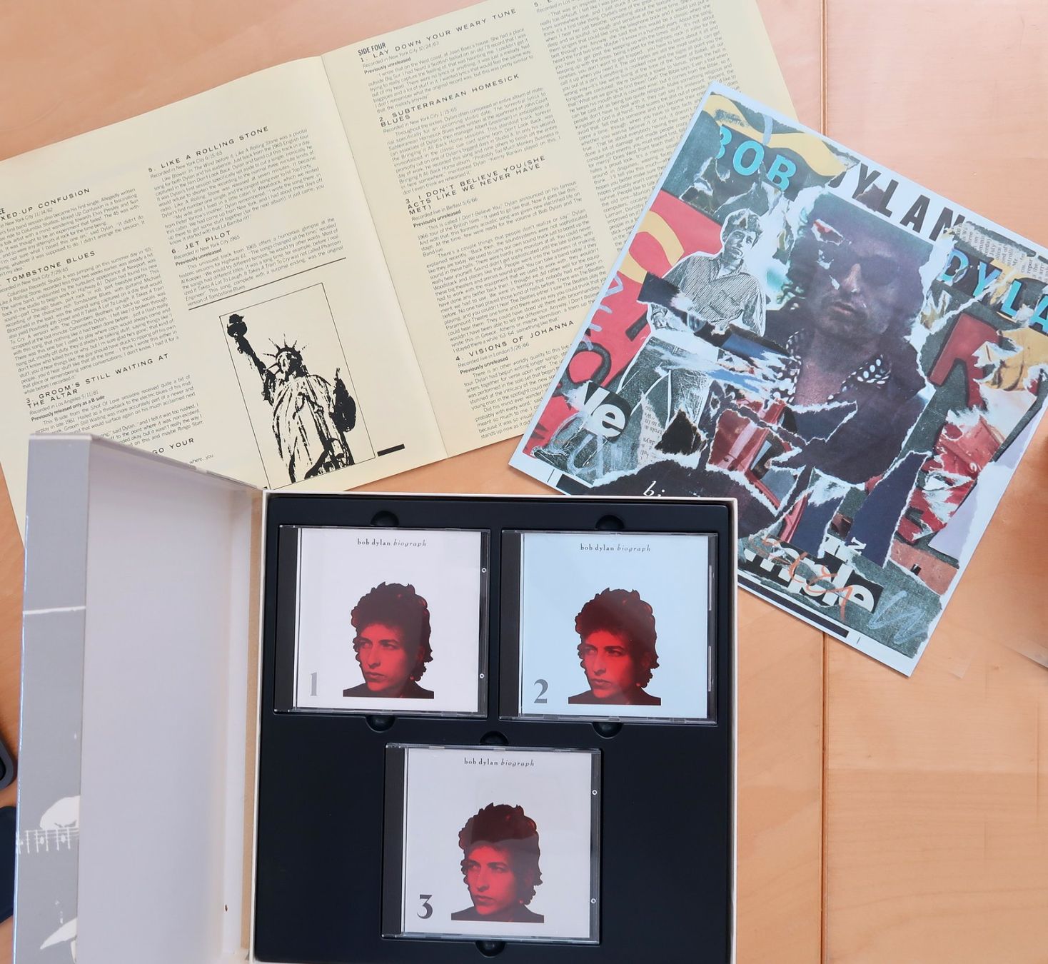 CD: BOB DYLAN - BIOGRAPH (3 CD-Box im LP-Format, neuwertig) – Usato da Hedingen venduto da Studers 2