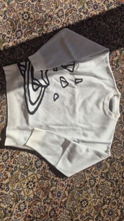 Pullover weiss mit Saturn Motiv Grösse M neuer Zustand
