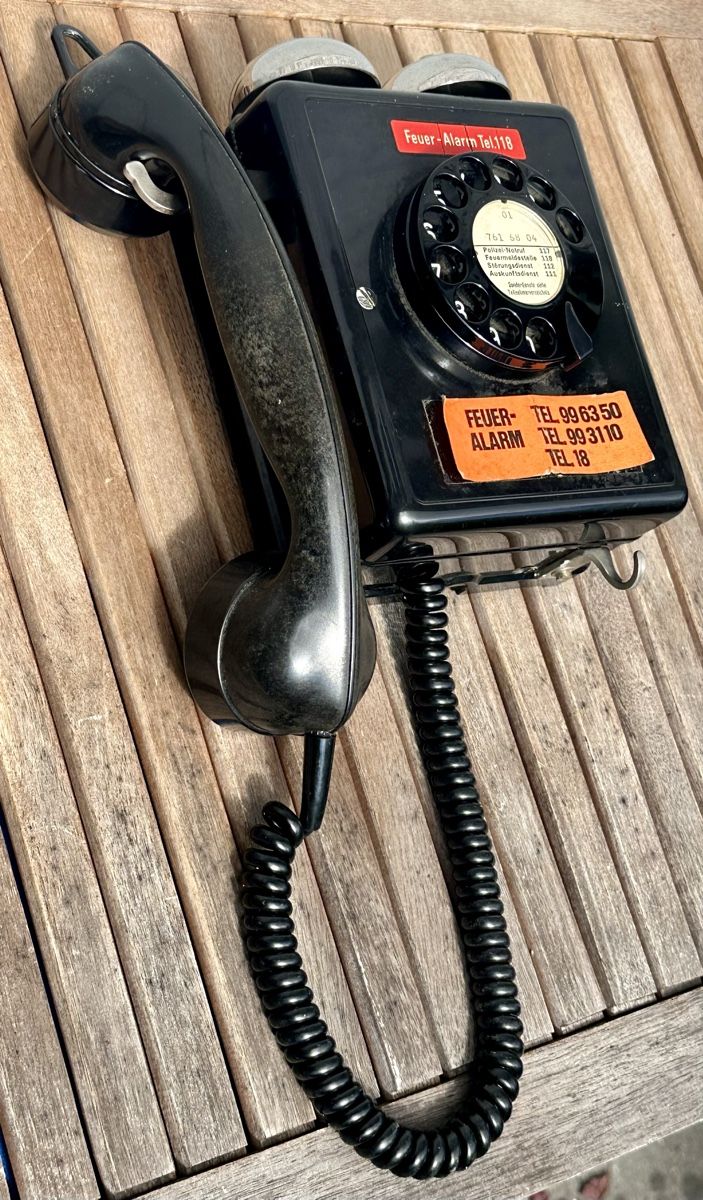 Telefoni: Original Schweizer PTT Notruf-Wandtelefon – Usato da Kleindöttingen venduto da lau_k778 2