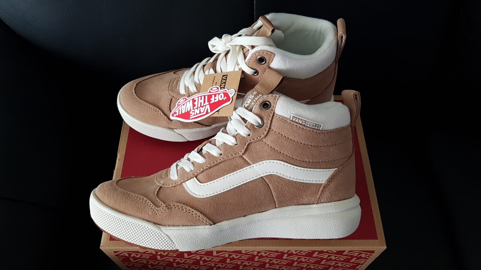 Vans Chaussures hommes: Vans Range Exp Hi Gr.38,5,Leder. – Neuf avec emballage d'origine à Zürich par ata_c8nh