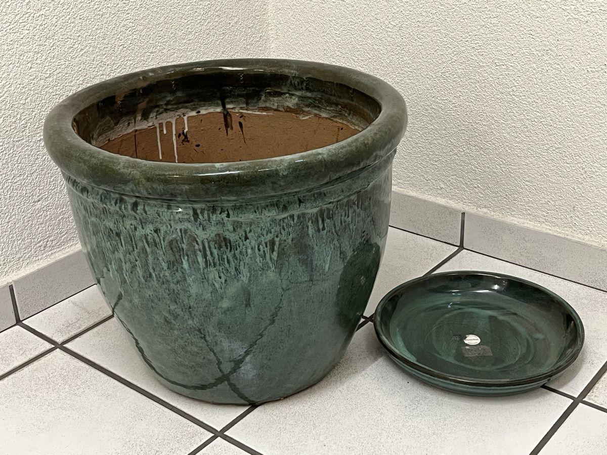 Vasi per fiori: Grosser winterfester Übertopf mit Untersatz – Usato da Horgen venduto da Grizzly83 9