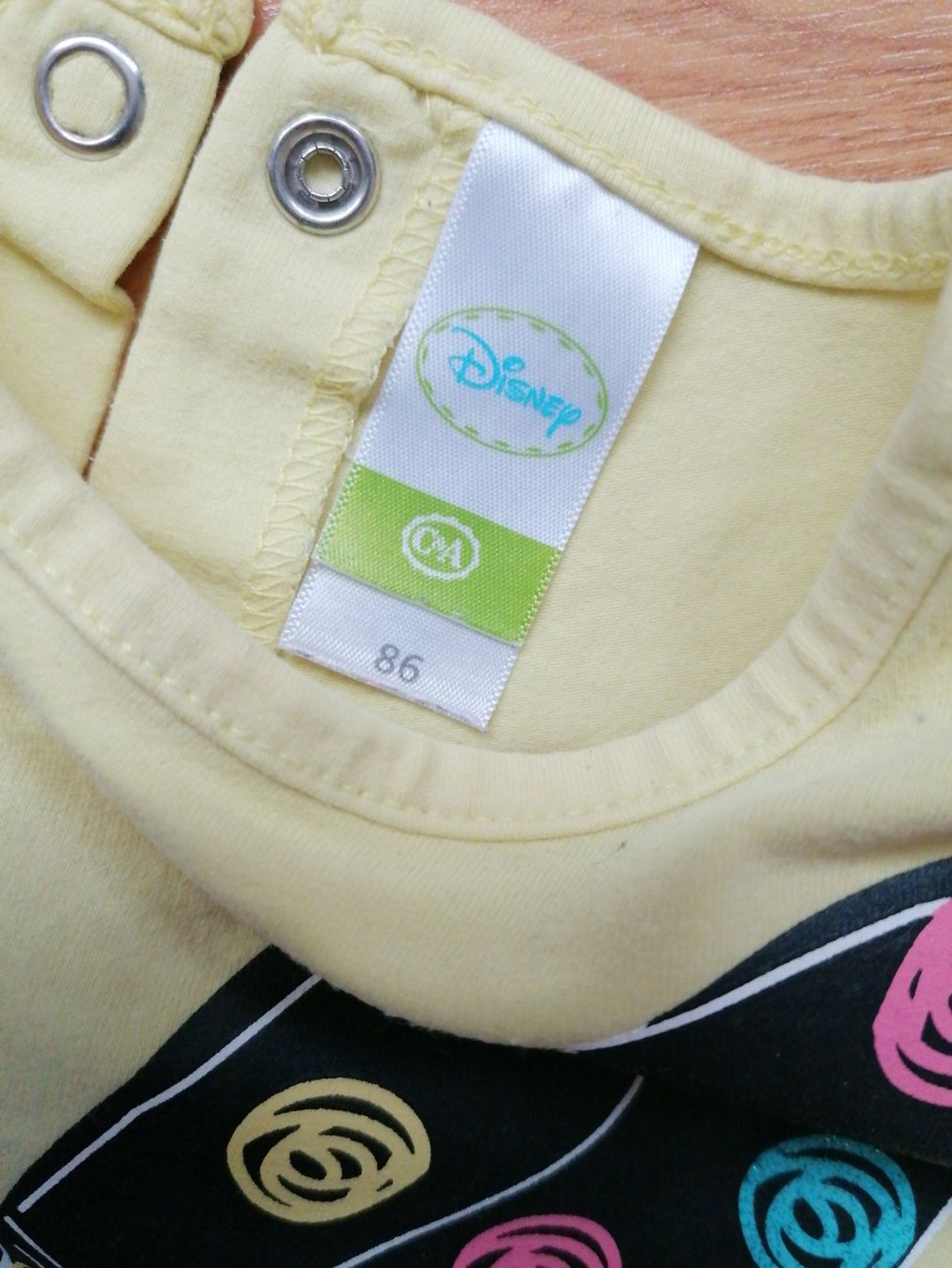 Maglioni & Felpe: Langarm Shirt Gr 86 Minnie Mouse – Usato da Büttikon AG venduto da Amineah 1
