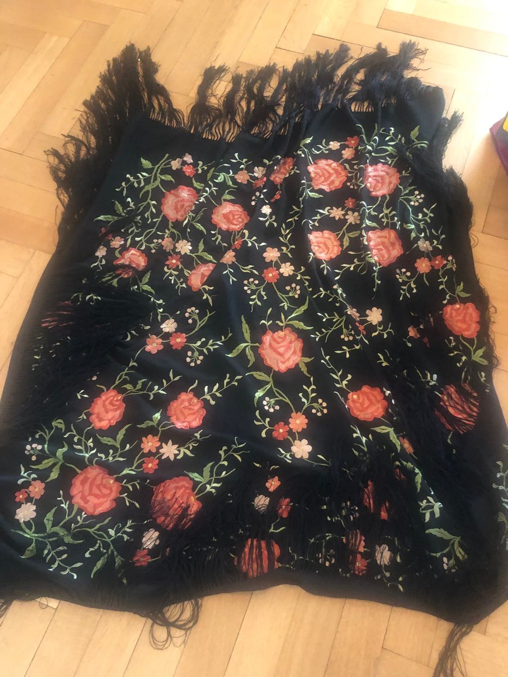 Foulard & Sciarpe: Châle en soie Brodé – Usato da Genève venduto da san_lb79 3