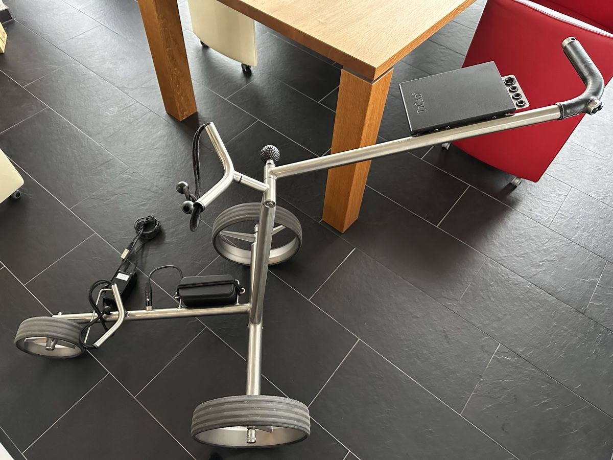 Trolley: TiCad Liberty Golf Elektro Trolley – Usato da Oberlunkhofen venduto da Tinapolly 2