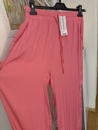 Pantalon nouveau Amisu (Newyorker) 38 mais assez grand