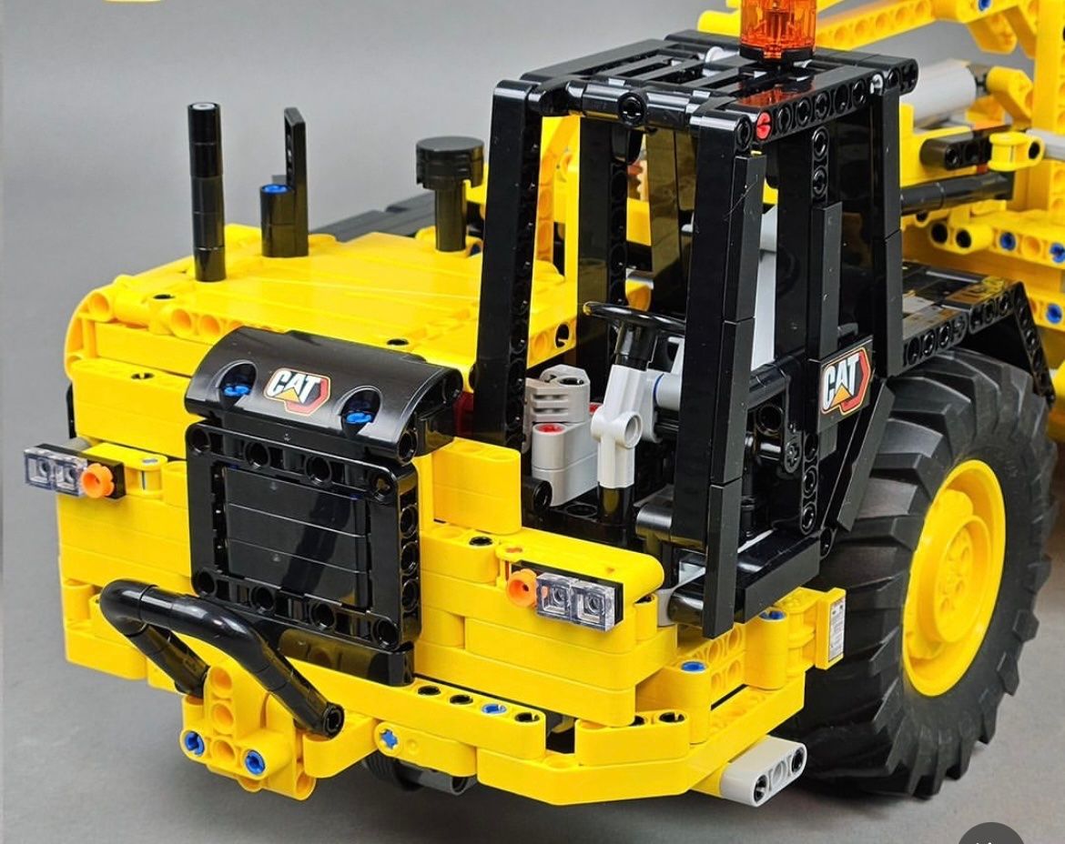 Lego Kit di costruzioni: Lego technik CAT Scraper – Usato da Airolo venduto da Bagaion99 3